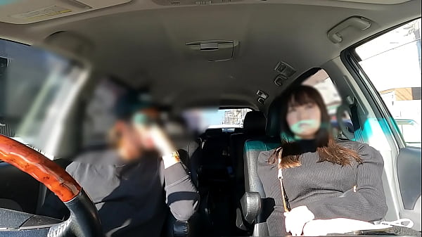 完全真实的日本人【隐藏镜头】针织上衣就能看到的干净但娃娃脸的巨乳意外曝光告白「想在车里做爱」开车时突然在车里性爱爆发【外貌】【近距离]