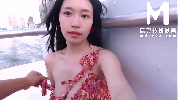 麻豆傳媒映畫 - 享受野外露出的刺激快感